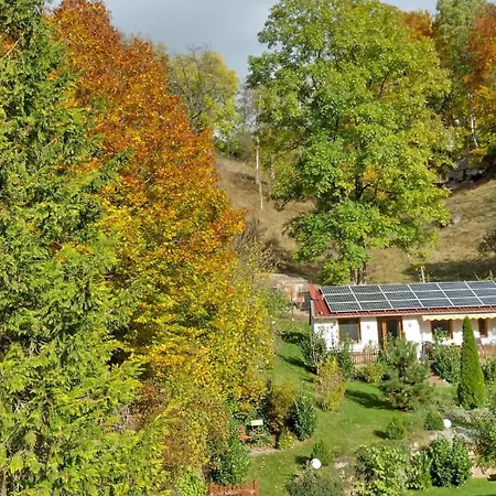 度假居 Manoury Am Klosterbrunnen 瓦尔德克