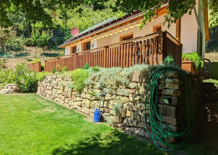 Manoury Am Klosterbrunnen Dom wakacyjny